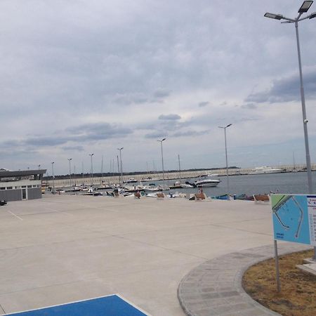 Emona Apartment Μπουργκάς Εξωτερικό φωτογραφία