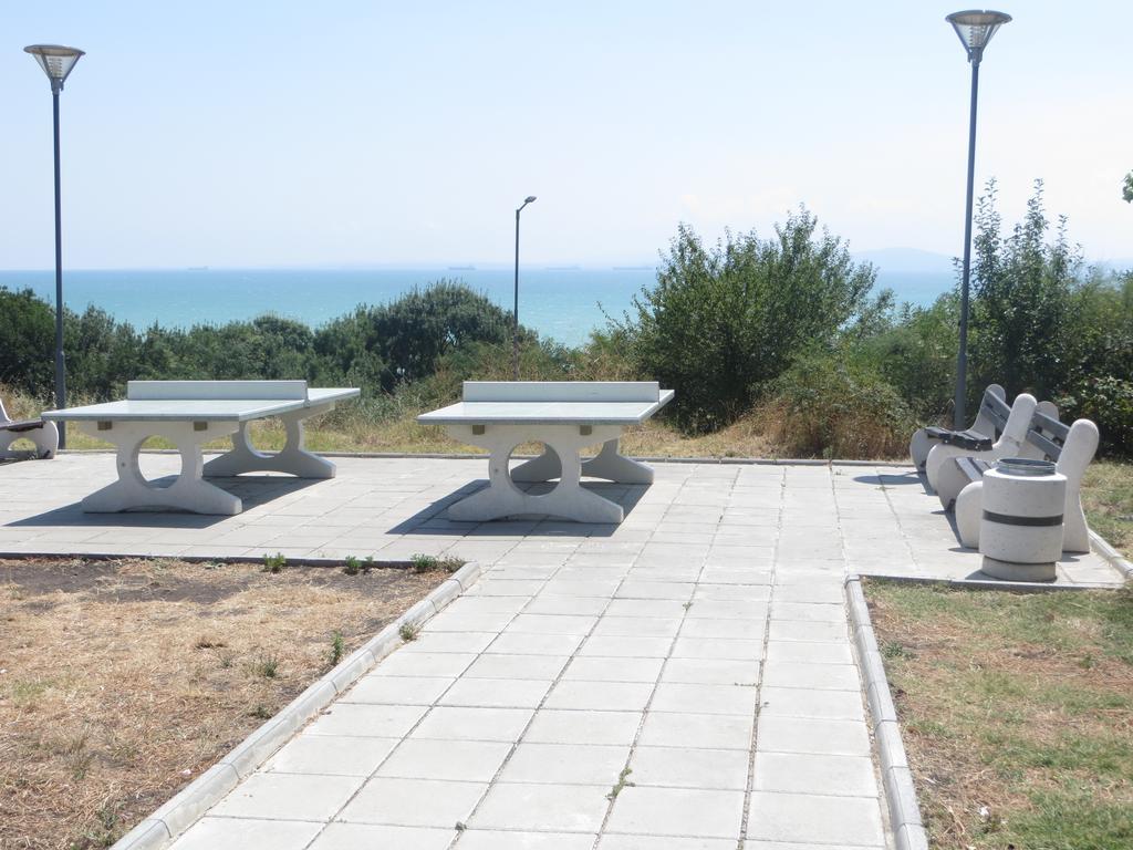 Emona Apartment Μπουργκάς Εξωτερικό φωτογραφία