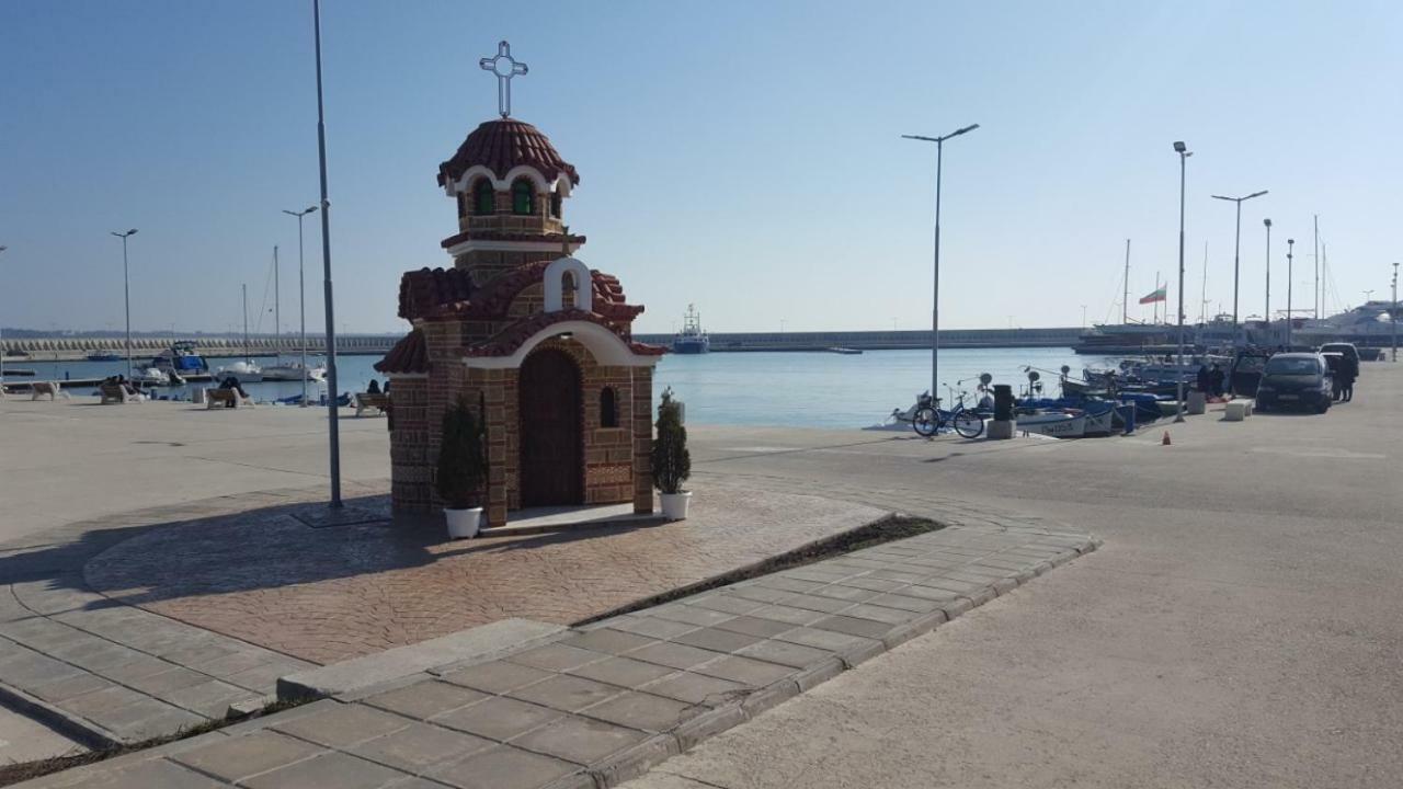 Emona Apartment Μπουργκάς Εξωτερικό φωτογραφία