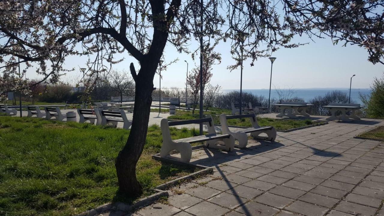Emona Apartment Μπουργκάς Εξωτερικό φωτογραφία